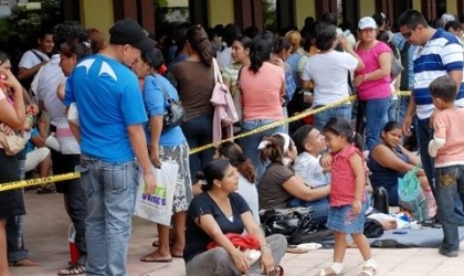 Extranjeros podrn legalizarse sin tener que formar largas filas