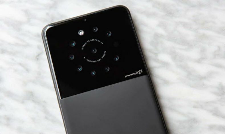 Conoce el primer smartphone con 9 cmaras