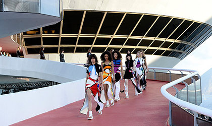 Louis Vuitton anuncia desfile en Japn