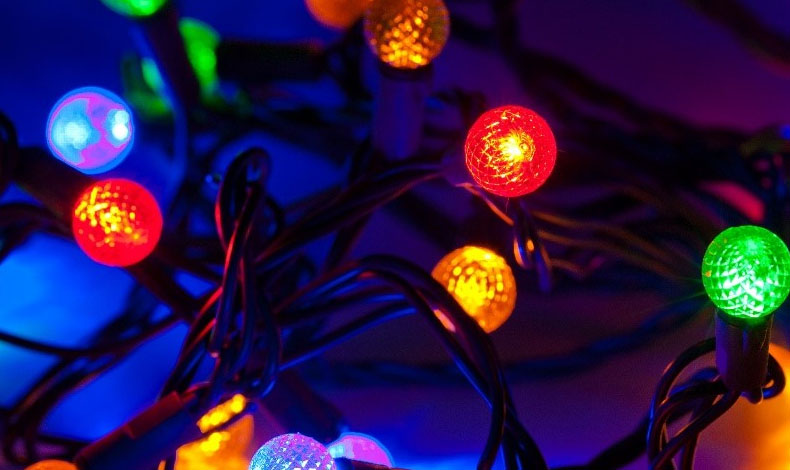Expertos recomiendan luces navideñas con tecnología led