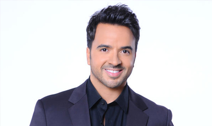 Luis Fonsi comparti con nios del St Jude Children Research