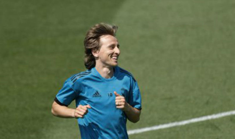 Luka Modric seguir vistiendo la camiseta del Real Madrid