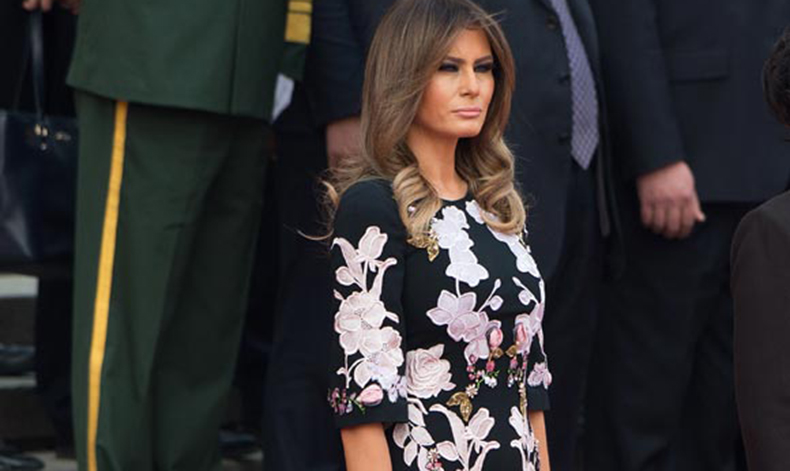 Melania Trump sorprende con este look en su gira asitica