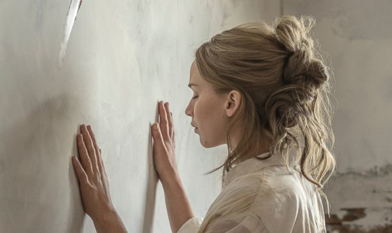 Jennifer Lawrence confiesa qu tuvo que hacer para desconectarse del rodaje de mother!