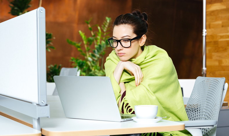 Este estudio demuestra que las mujeres sienten ms frio que los hombres en las oficinas