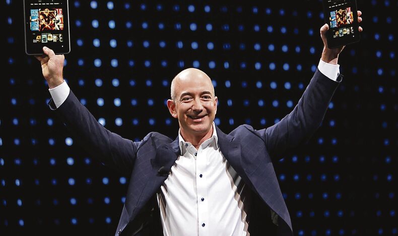 El multimillonario Bezos dir adis al mximo puesto de Amazon