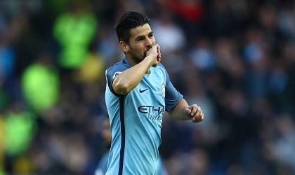 Nolito consuma dulce y gaseosa en entrenamientos