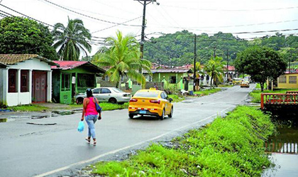 Más de 600 familias habitan casas sin título de propiedad