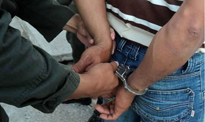 Un polica y un civil detenidos por drogas