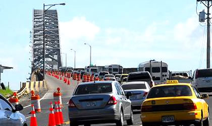 Cierre nocturno en el Puente las Amricas