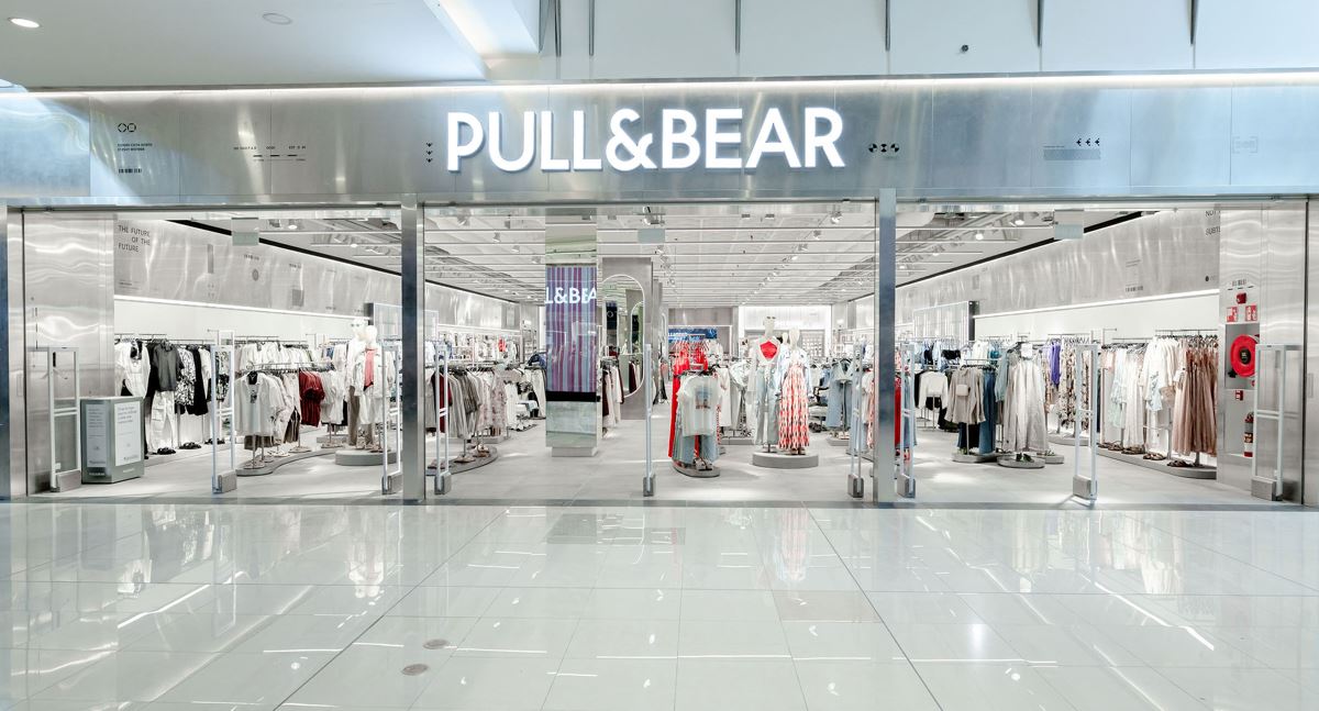 Pull and Bear abre sus puertas con un nuevo formato en Multiplaza