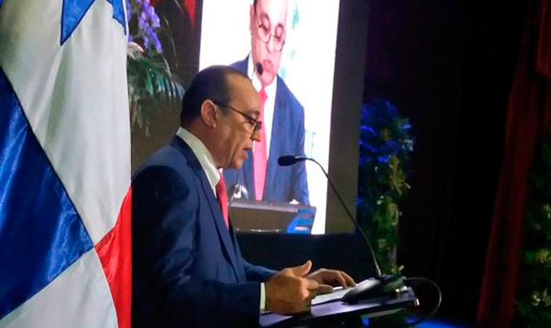 Rector de la Universidad de Panam� cumple su primer a�o de gesti�n