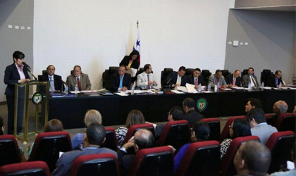 Debate para regular redes sociales en el prximo torneo electoral