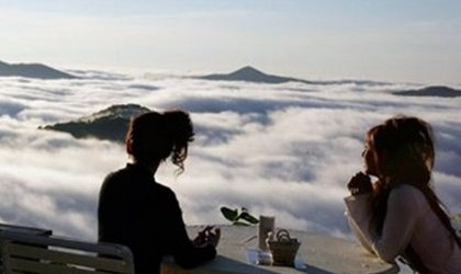 Inslito: Te imaginas comer en las nubes?