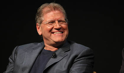 Director de Back to the Future producir una serie de aliengenas para History