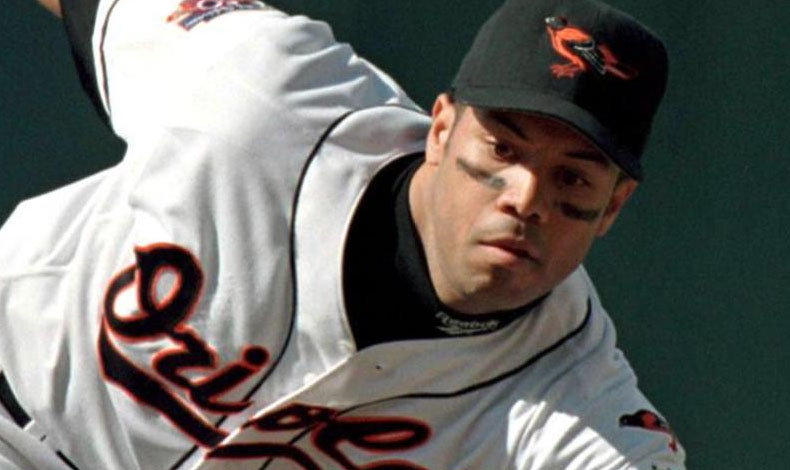 Roberto Alomar disfrut jugar con Omar Vizquel