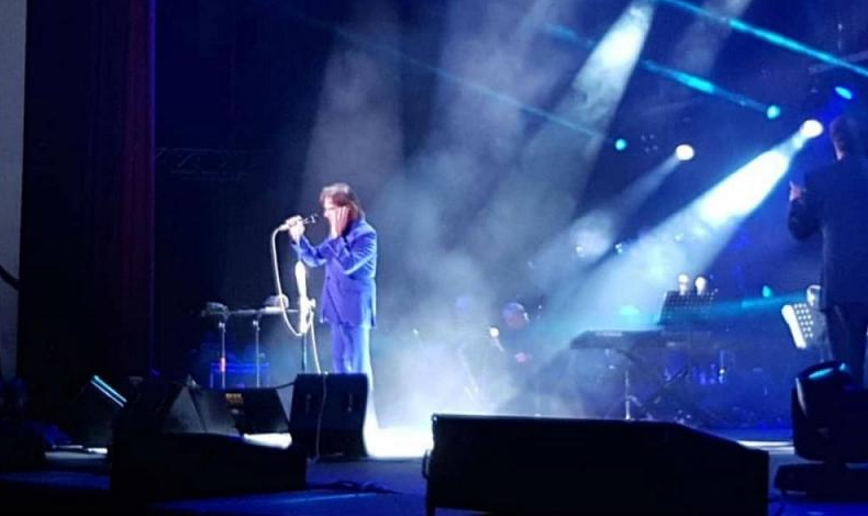 ‘El Rey de la música latina’ realizó concierto en Panamá