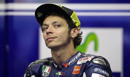 Valentino Rossi no olvida ni perdona