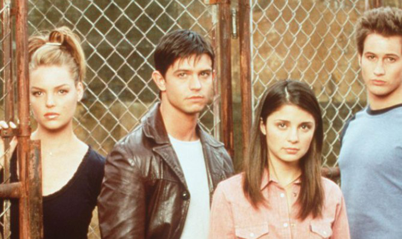 Roswell regresar con un reboot