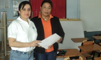 ICA Panam� entrega donaci�n a la Escuela Jos� Mar�a Torrijos