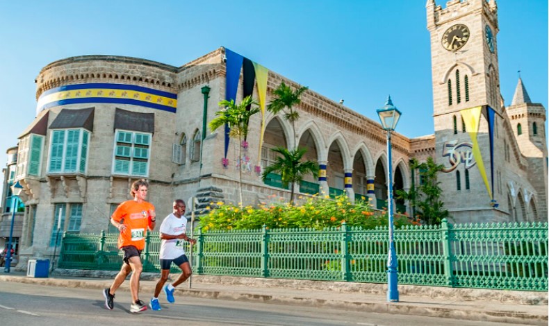 Una maratn internacional diferente Venga a Correr, Qudense por la Diversin Maratn Run Barbados