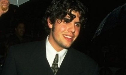 La madre de Sage Stallone, culpa al dentista de su muerte
