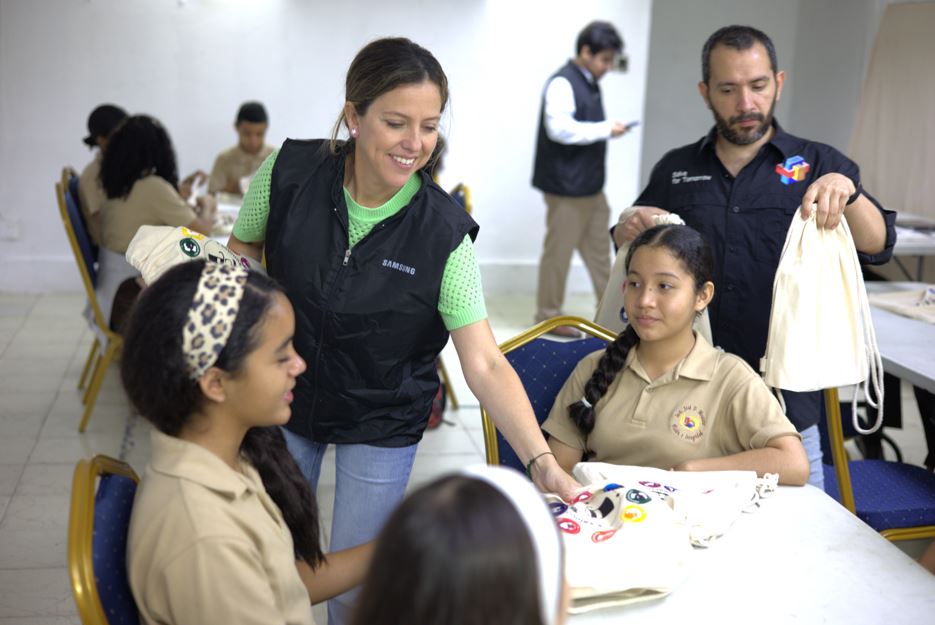 Voluntariado de Samsung crea �Club de Personajes�