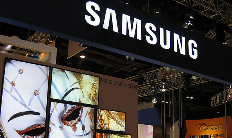 Samsung presenta smartphone con cmara giratoria