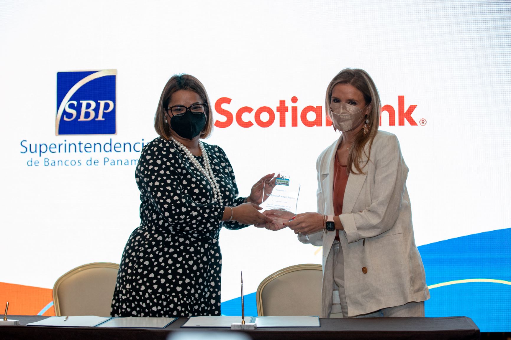 Scotiabank formaliza alianza para promover la educación financiera en Panamá