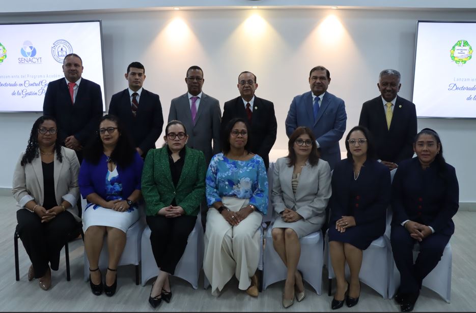Contralor�a General, UP y la Senacyt lanzan programa pionero para formar a investigadores expertos en gesti�n gubernamental