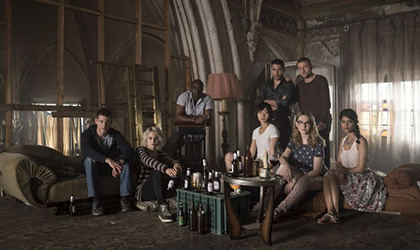 Brian J. Smith agradece el apoyo a los fans de Sense8 con una carta