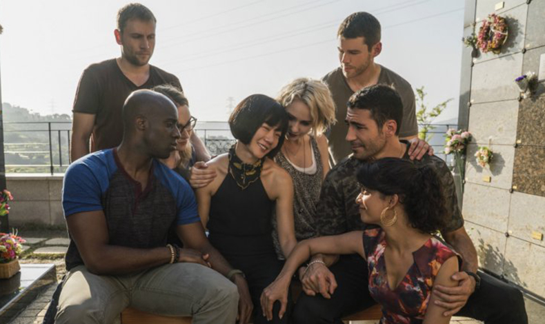 Pgina porno se ofrece para producir otra temporada de Sense8