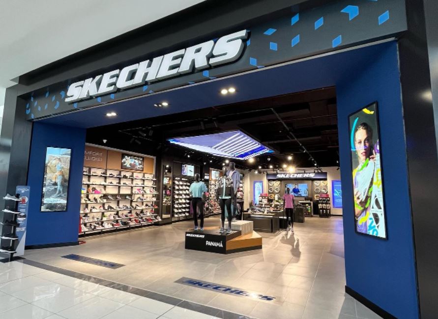 Skechers ampla y duplica el espacio de su tienda insignia en ciudad de panam