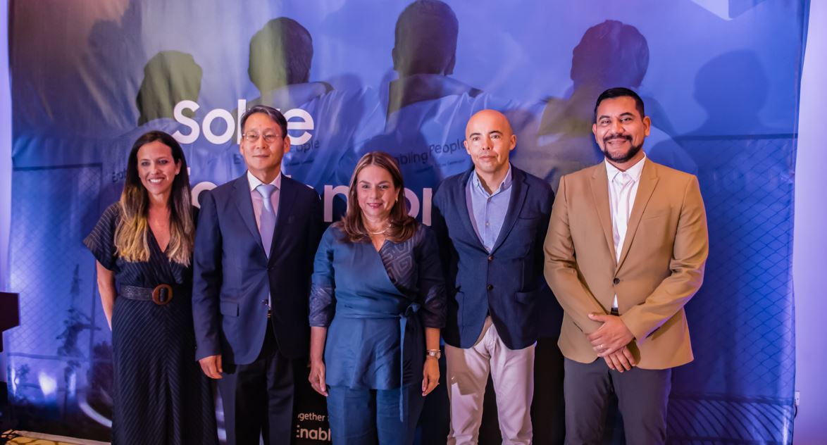 El desafo ha comenzado! Samsung anuncia la nueva edicin del programa Solve for Tomorrow 2023