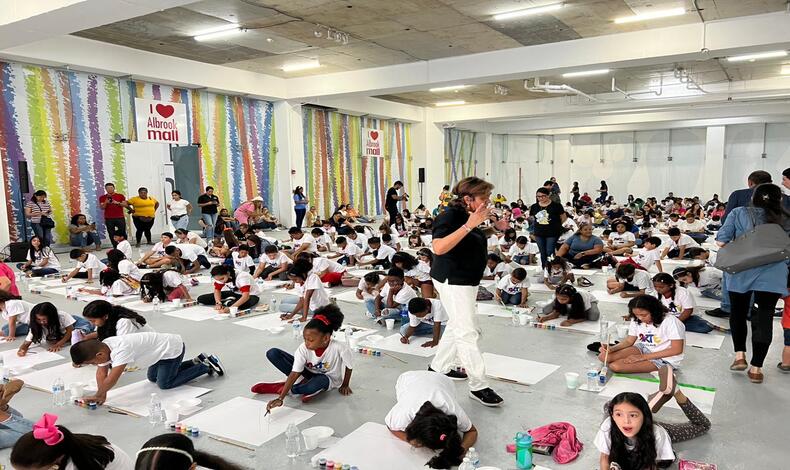 Ms de 200 nios pintaron el Panam de sus Sueos en un Taller de pintura con Olga Sinclair