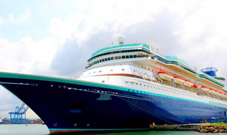 Inicia temporada de cruceros en Puerto Coln