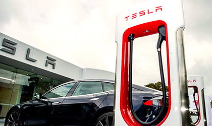 Tesla dejar de proporcionar recarga gratuita a los vehculos elctricos