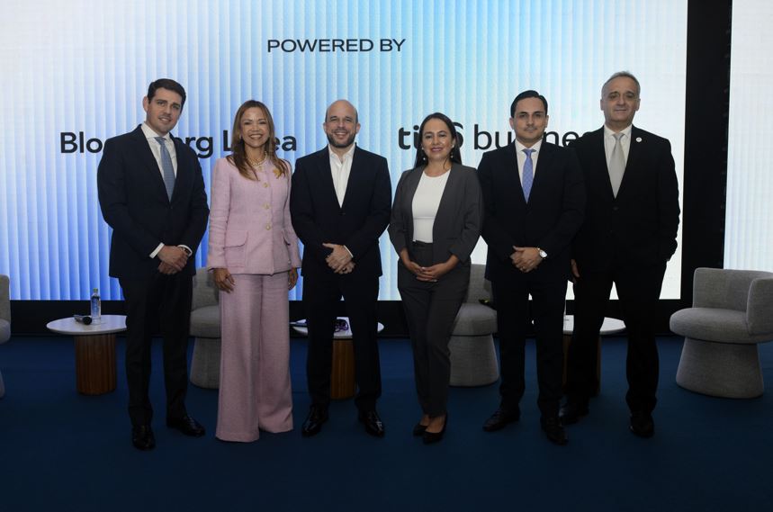 Tigo Business y Bloomberg en L�nea: La Era de la IA y la Ciberseguridad Avanzada redifinen la banca en Panam�