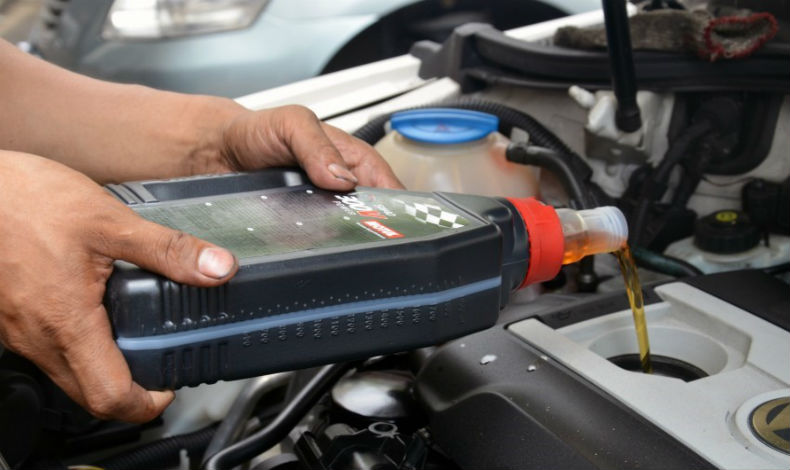 Mitos y realidades de los lubricantes de autos