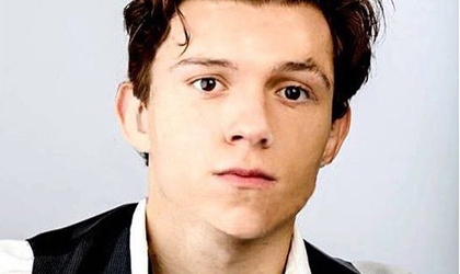 Tom Holland revel como fue su fracaso en Tinder