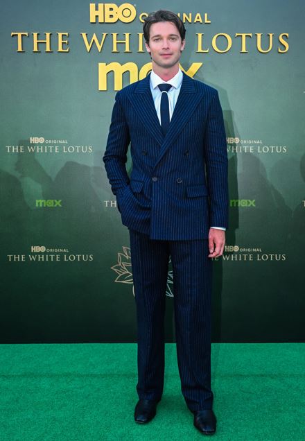 Patrick Schwarzenegger lleva Tommy Hilfiger al estreno mundial de The Withe Lotus en Bangkok