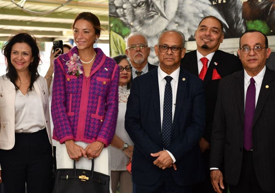 Secretario General de la OEA participa en Congreso Cient�fico Nacional de la Facultad de Administraci�n P�blica en la Universidad de Panam�