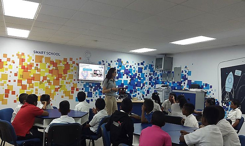 Universidades buscan ofrecer planes de estudio