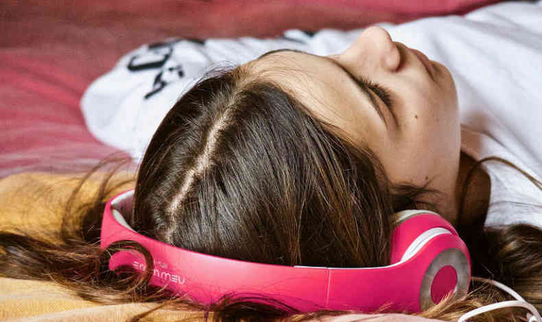 Es malo para los odos usar auriculares?