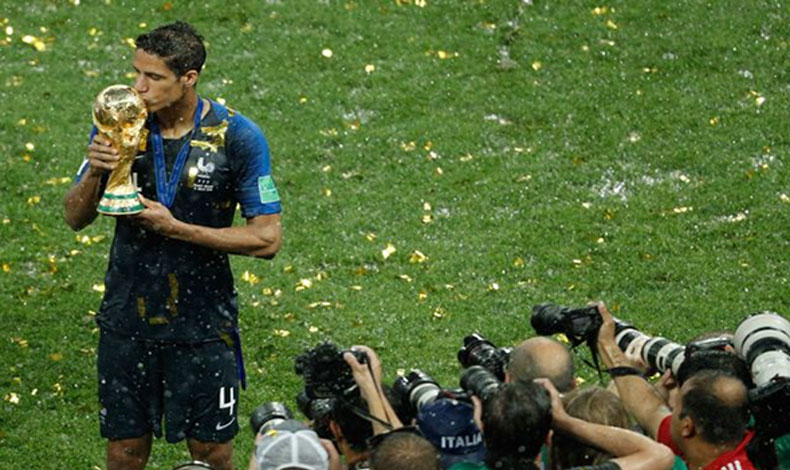 Varane no quiere ser como otros jugadores?