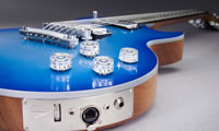 Queras jugar a tocar la guitarra? Aqui hay un juego compatible con todas las guitarras elctricas