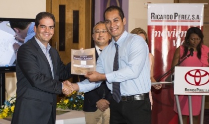 Ms de 300 tcnicos panameos certificados por  Ricardo Prez