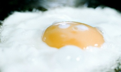 Es saludable comer mucha yema de huevo?