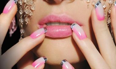/spotfashion/mira-las-nueva-moda-de-las-unas-francesas/15696.html