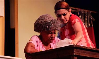 /vidasocial/-mi-abuela-es-una-bomba-en-el-teatro-aba-hasta-el-24-de-septiembre/62114.html